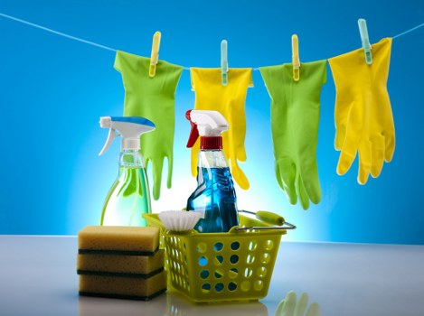 Local Waterloo cleaner handling recurring cleaning for a commercial property